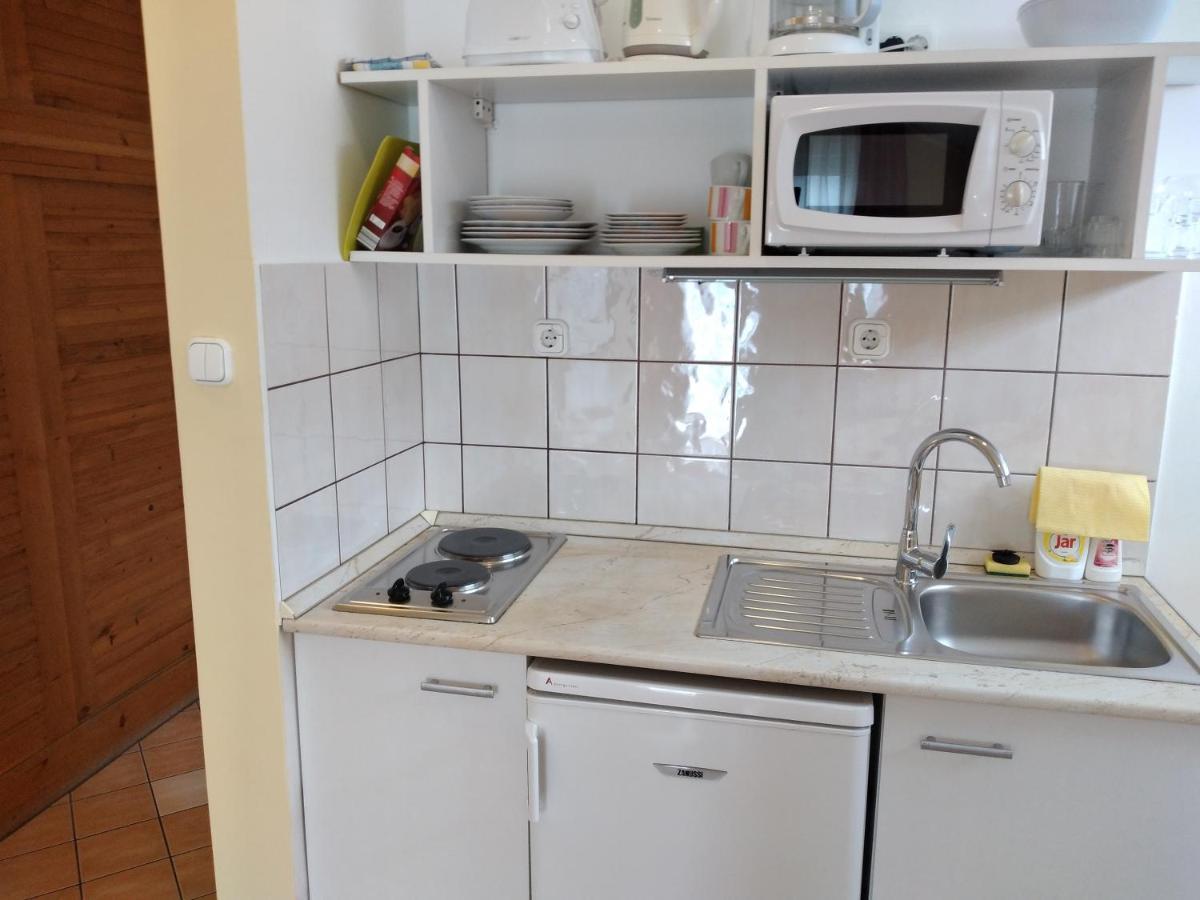 Ferienwohnung Heviz Erika Apartman Exterior foto